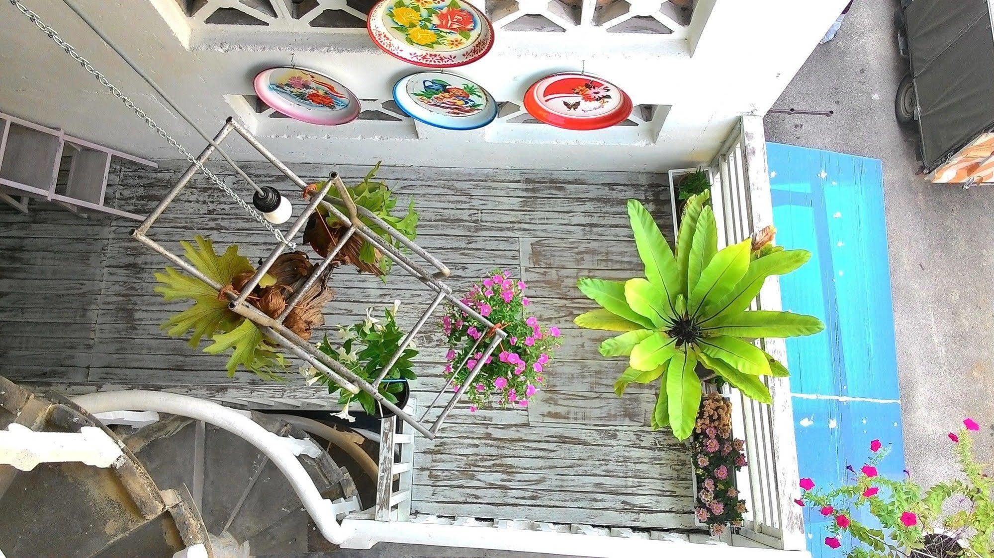 The Loft @ 13 Hibiscus Apartment Malacca Exterior photo